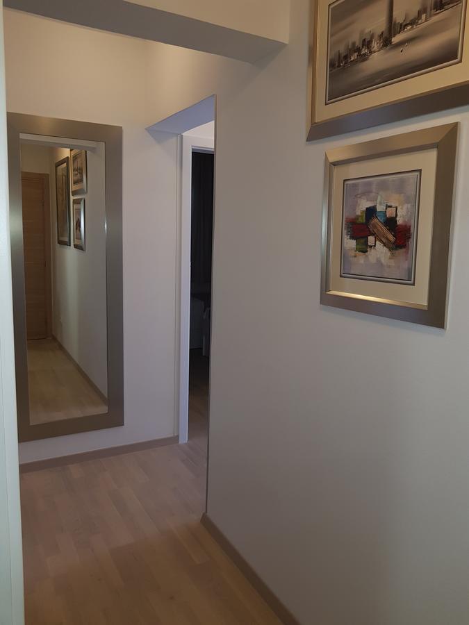 Apartments Petricevic Podstrana Eksteriør billede