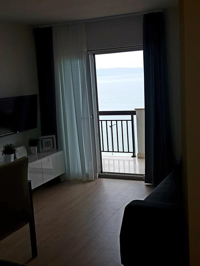 Apartments Petricevic Podstrana Eksteriør billede